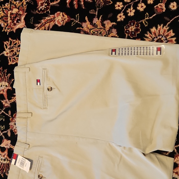 TOMMY HILFIGER 36 x 30 MENS PANTS -TAN  NWT - Picture 6 of 6